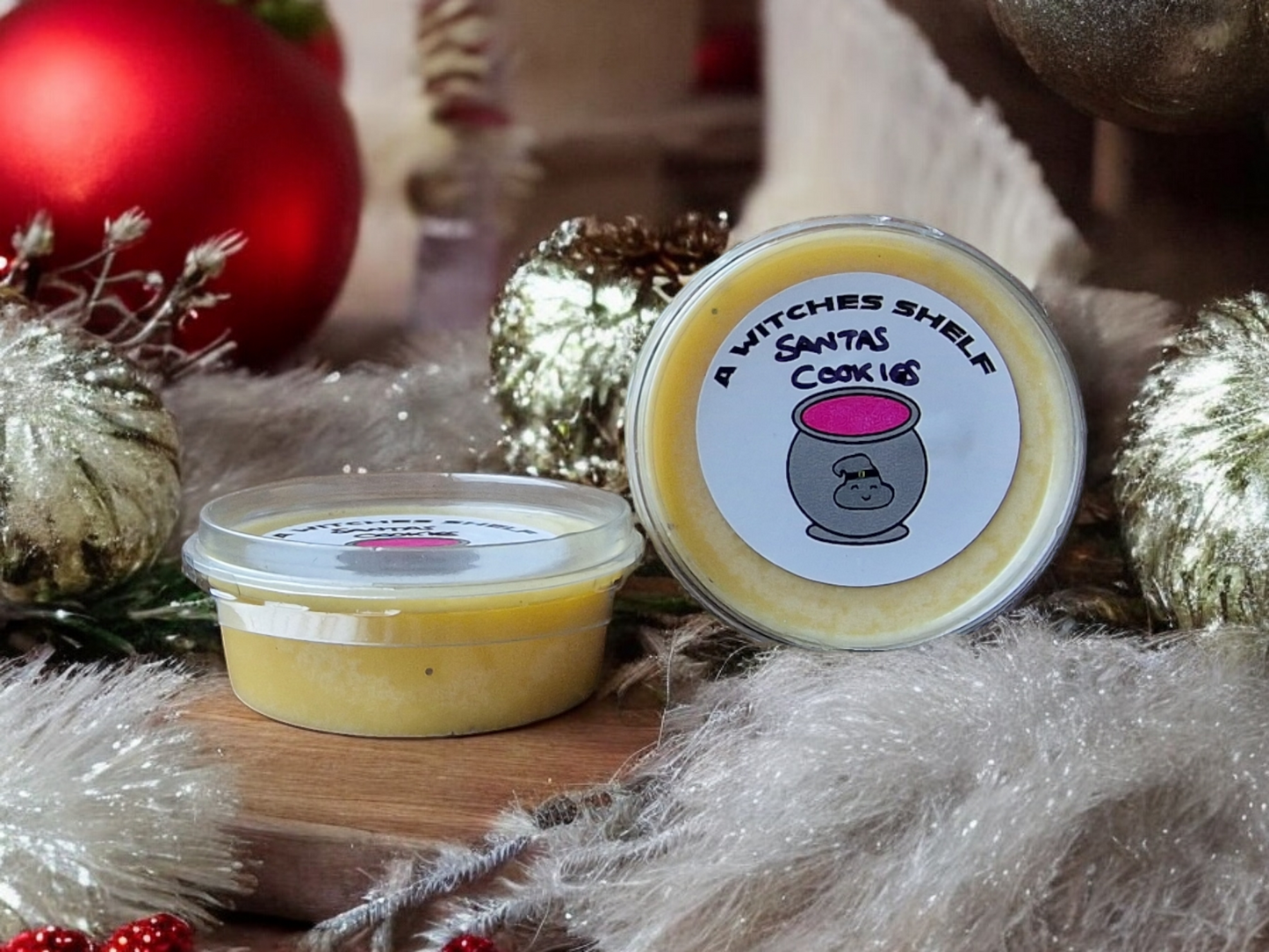 100 percent eco soy 2oz pot wax melt in the scent Santas Cookies