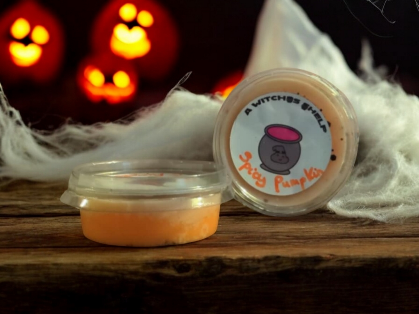100 percent eco soy 2oz pot wax melt in the scent spicy Pumpkin.